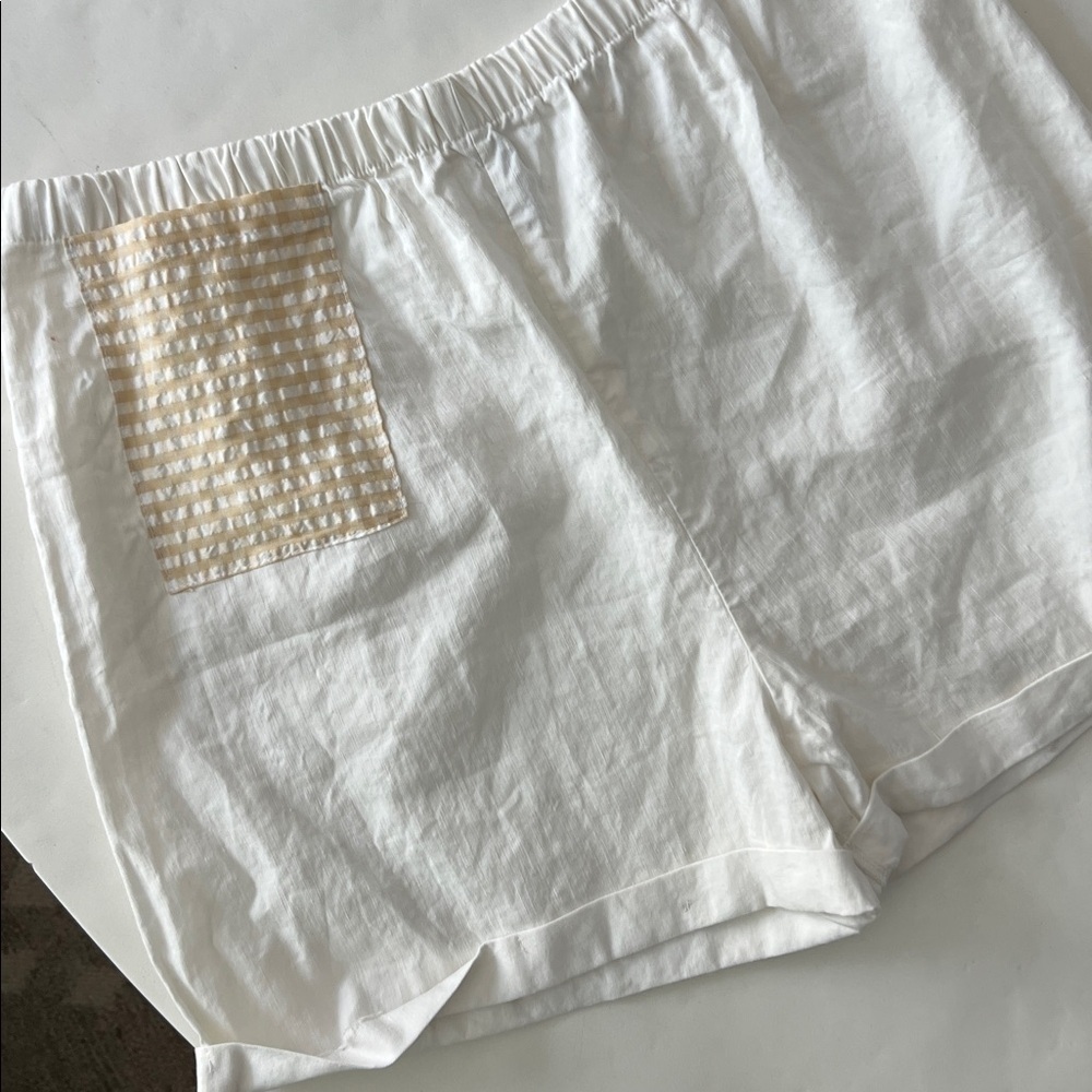 LOTTE.99 White Linen Designer Patchwork Pocket Shorts XL $259 - Picture 2 of 6